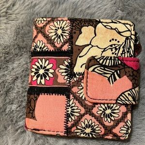 Vera Bradley bifold wallet with change purse that zips closed